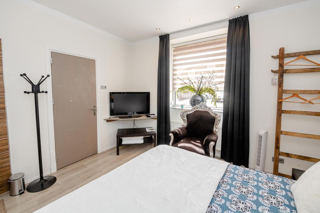 B & B M 3 Merkelbeek 外观 照片